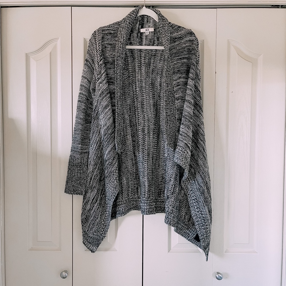 BB Dakota Sweater Cardigan
